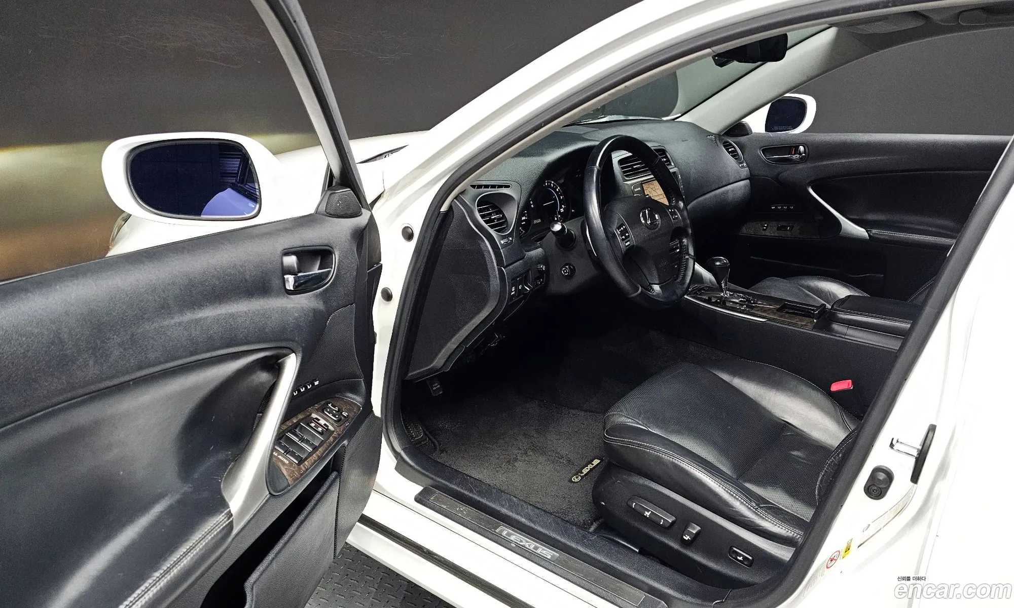 Lexus IS250 2008 — 15