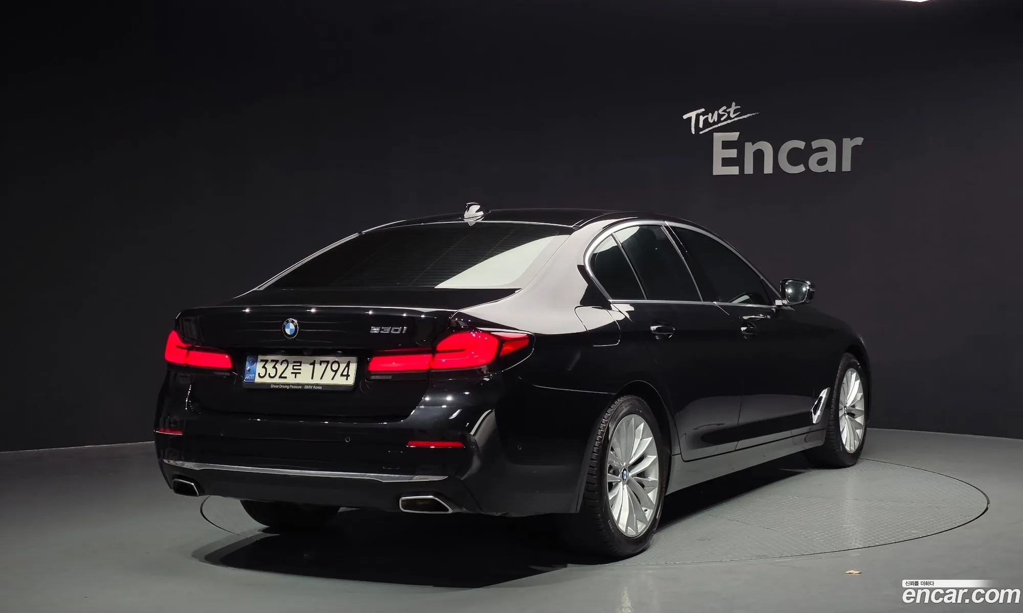 BMW 5 Series 2021 — 19