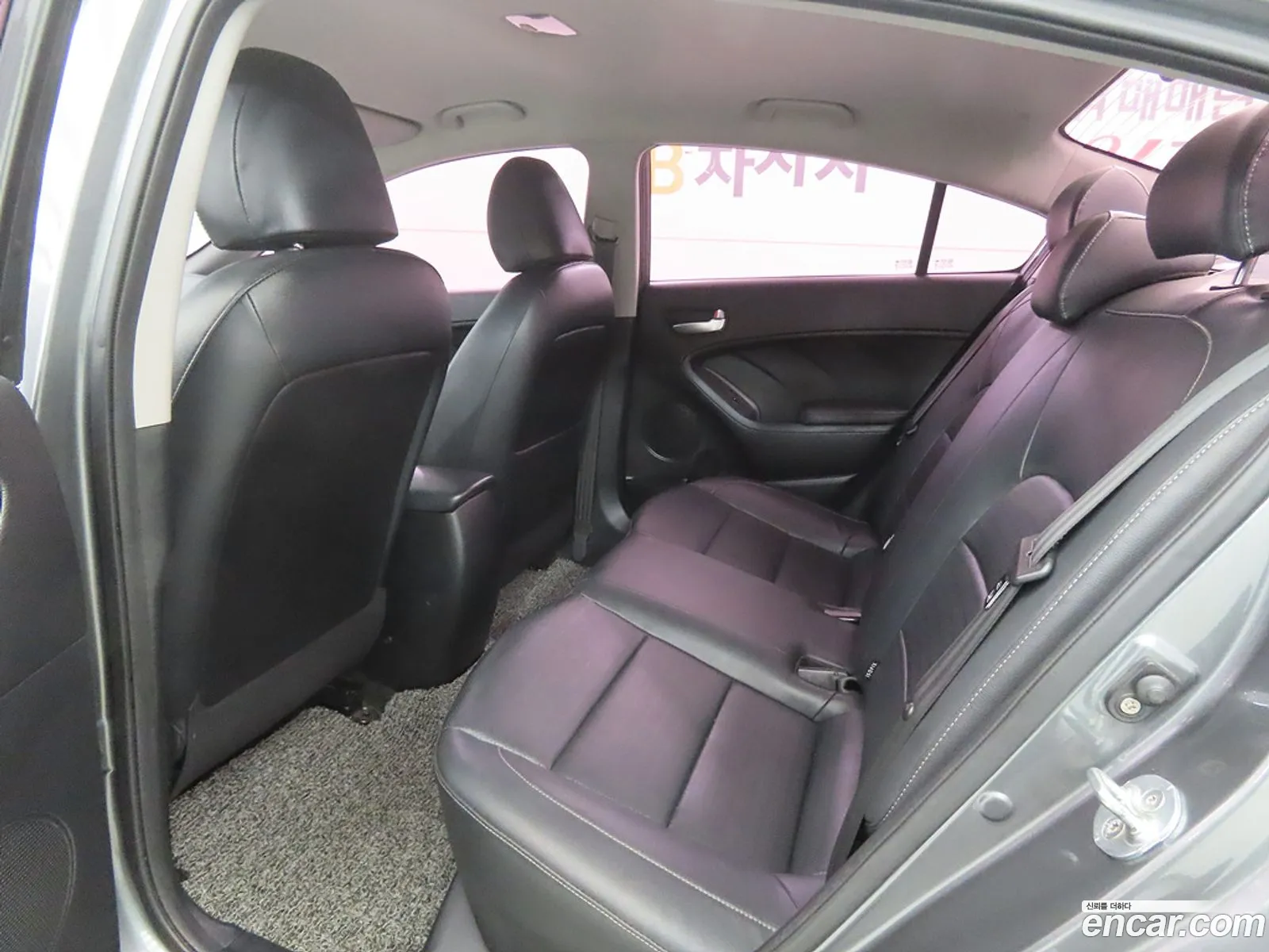 Kia K3 2016 — 10