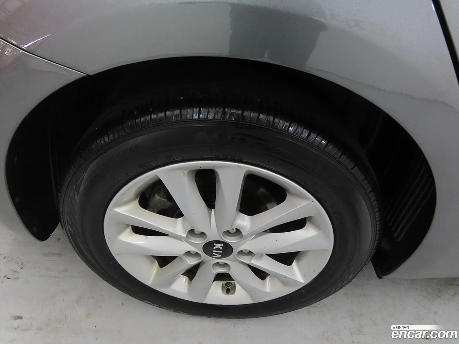Kia K3 2016 — 9