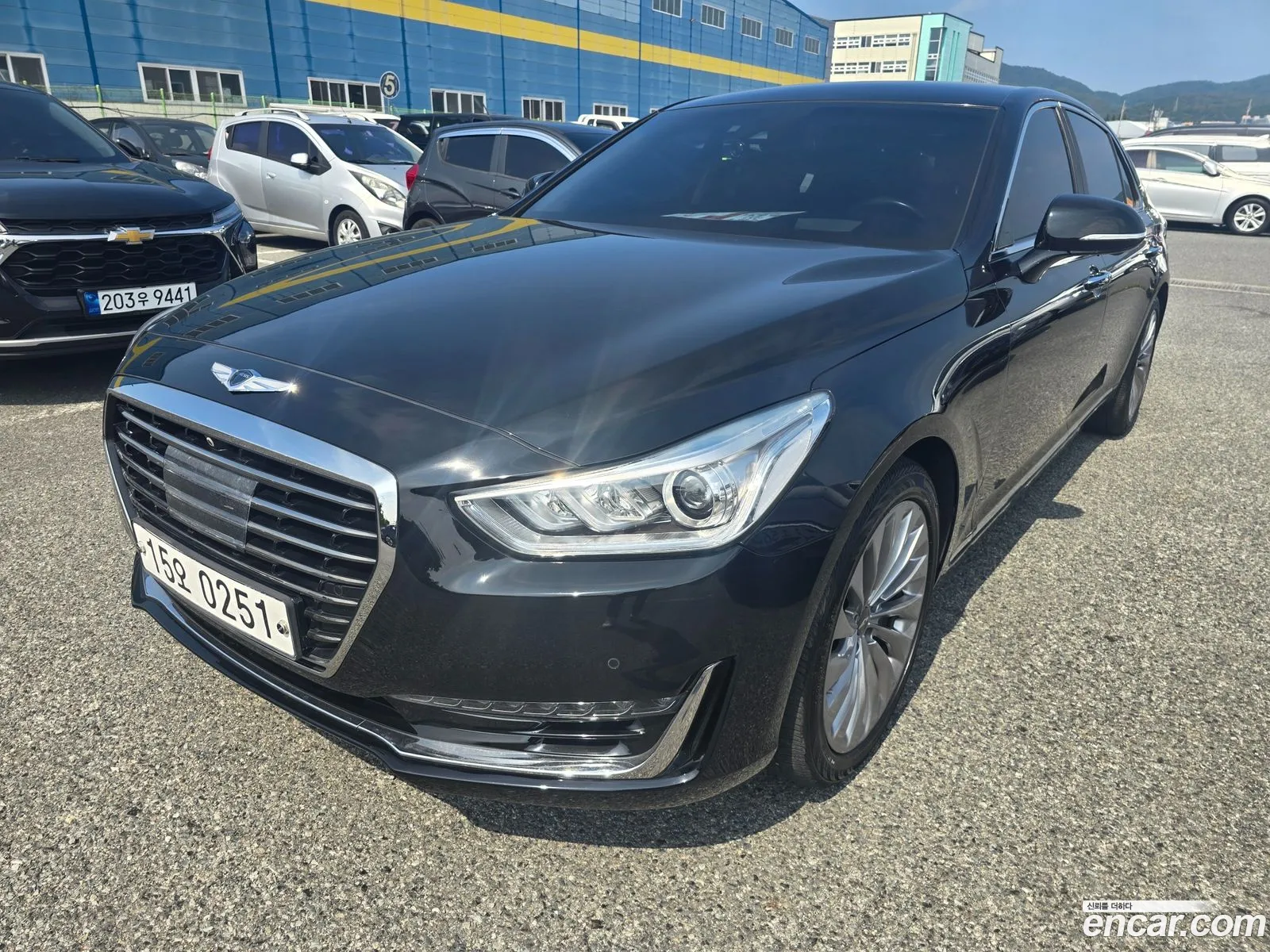 Genesis EQ900 2016 — 15