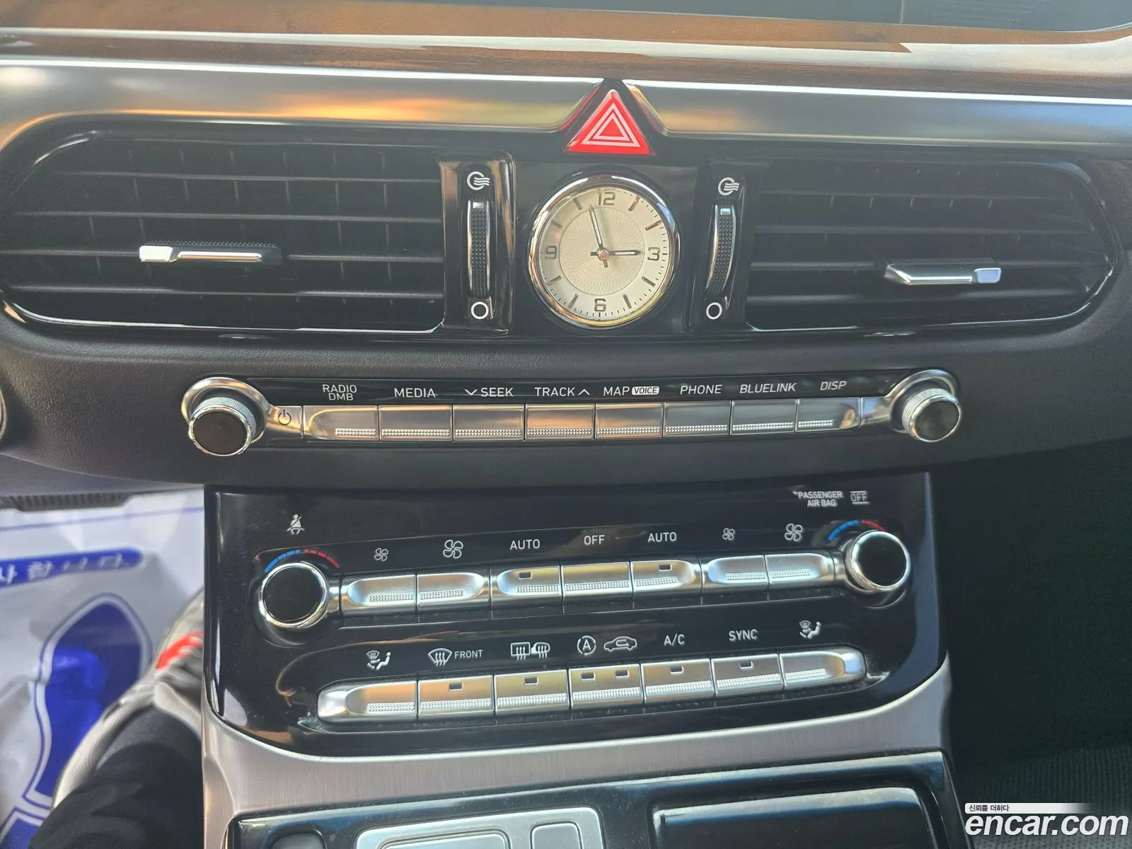 Genesis EQ900 2016 — 3