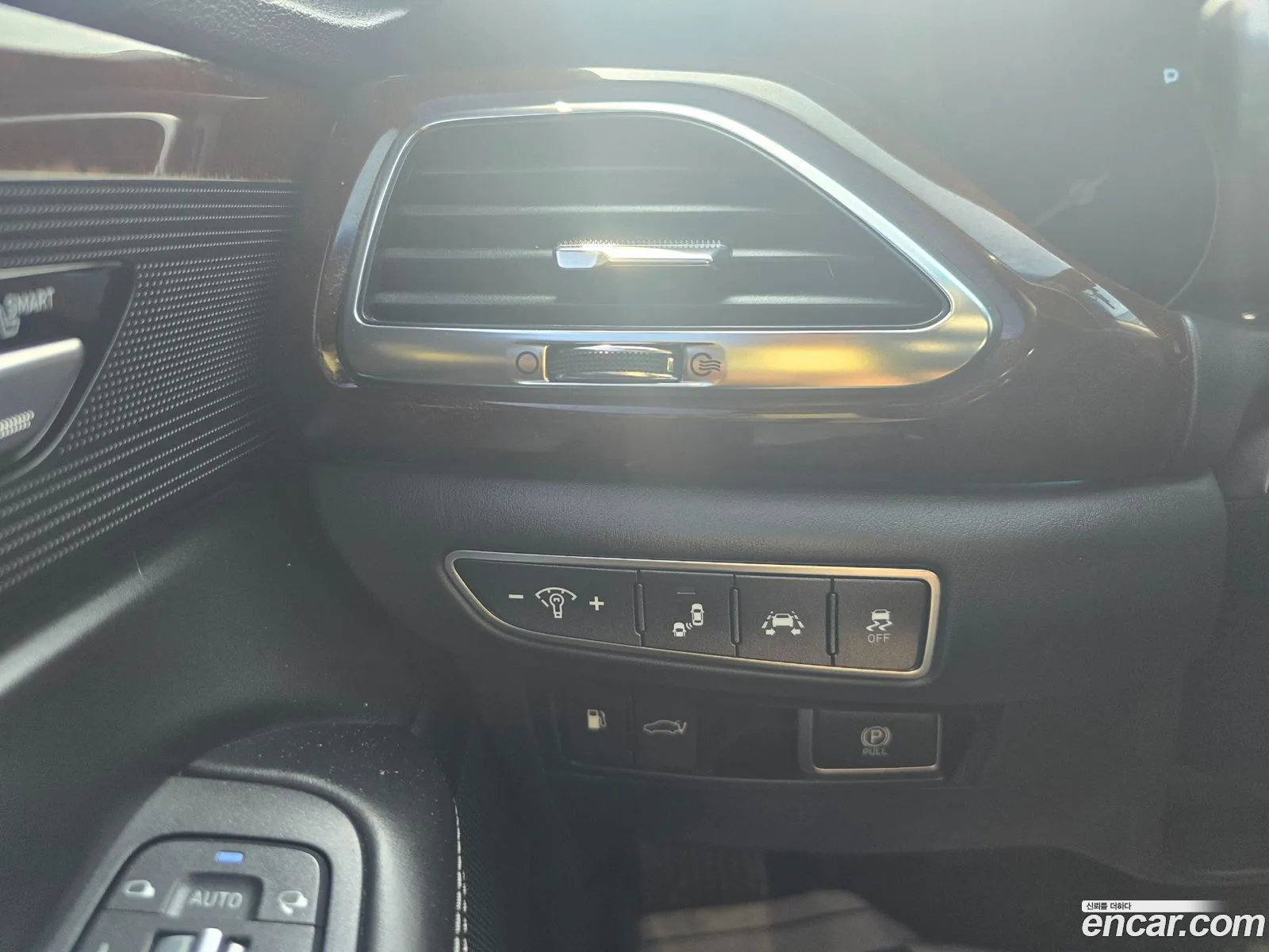 Genesis EQ900 2016 — 2