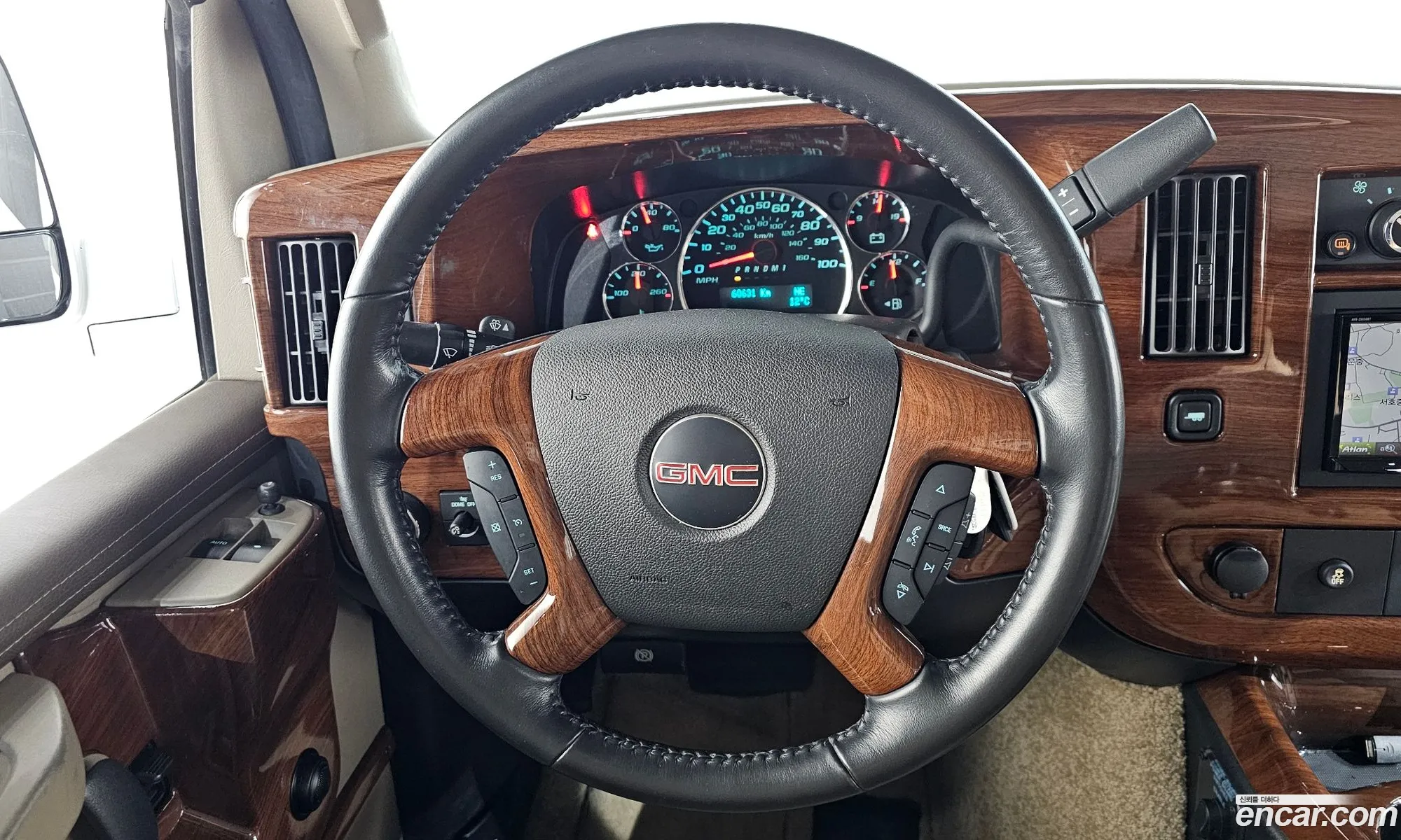 GMC Savana