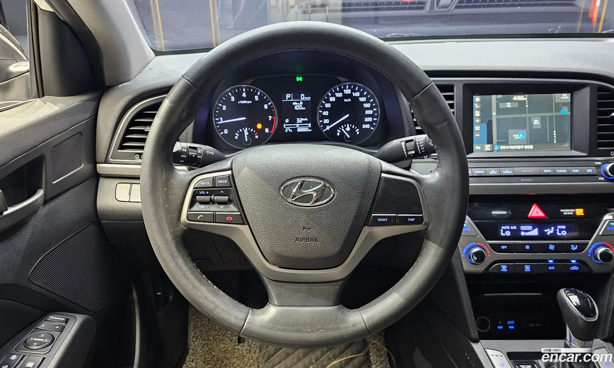 Hyundai Elantra AD 2016 — 3