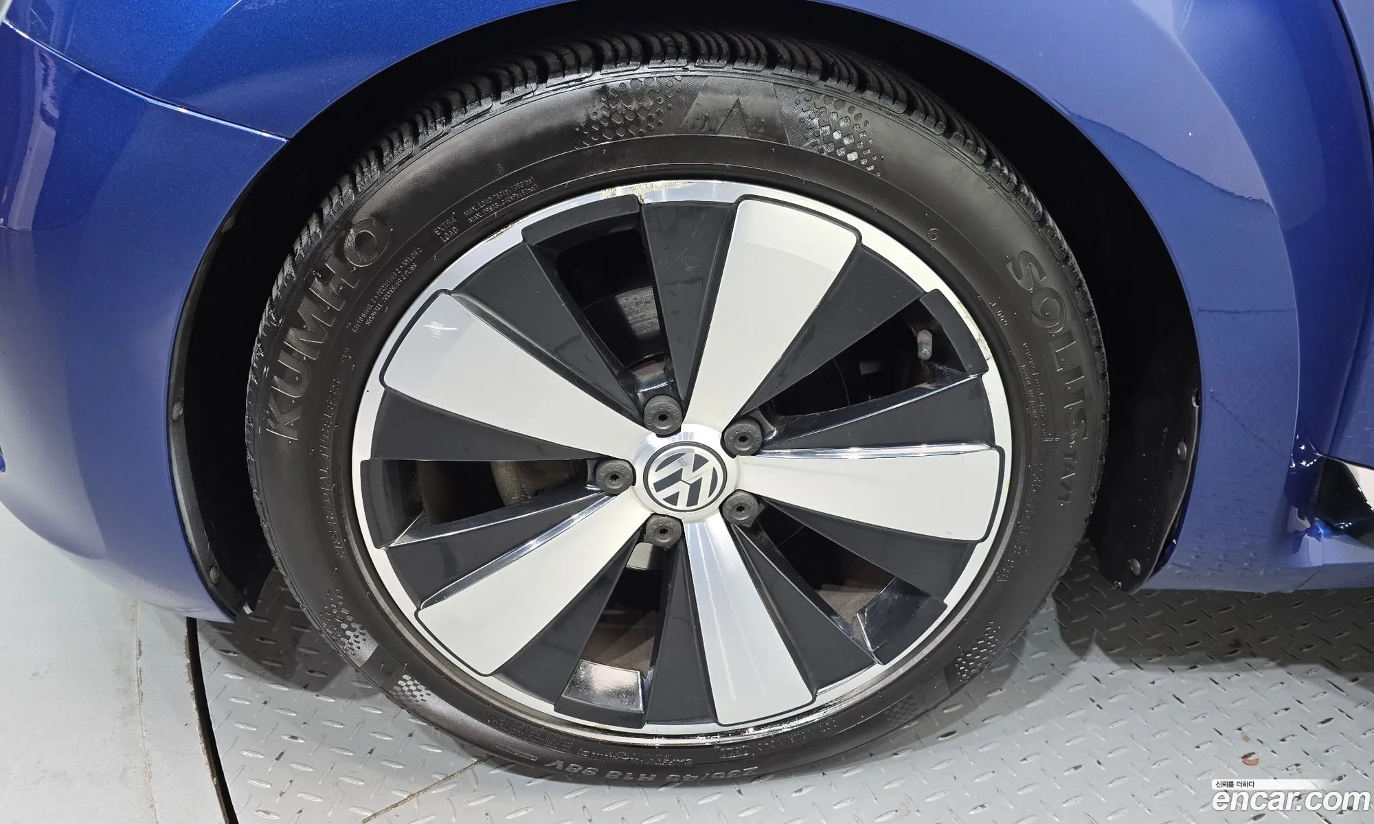 Volkswagen The Beetle 2013 — 11