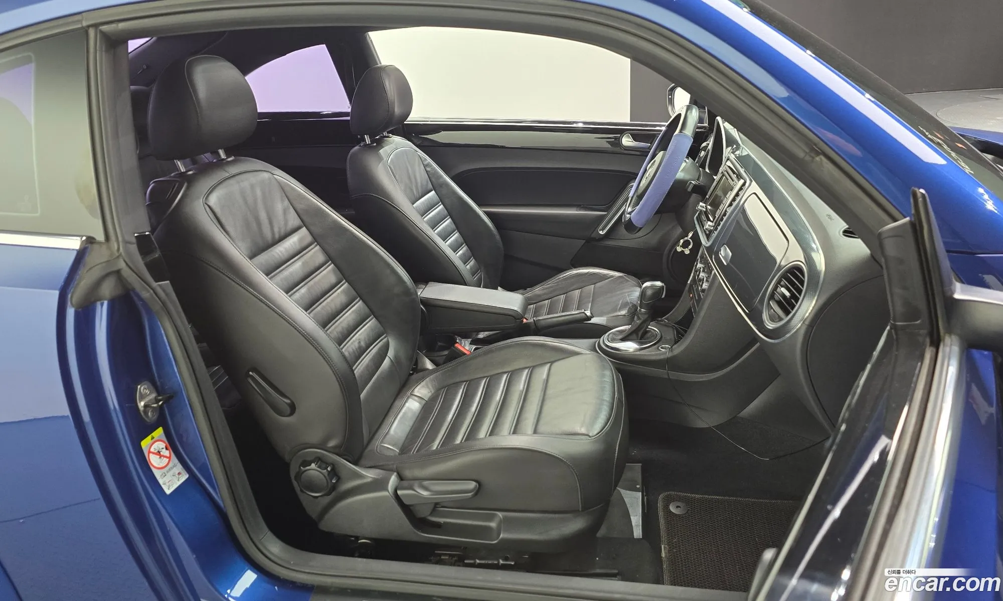 Volkswagen The Beetle 2013 — 8