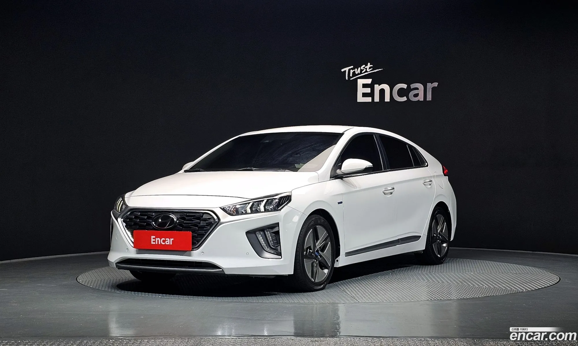 Hyundai Ioniq Hybrid 2020 — 11