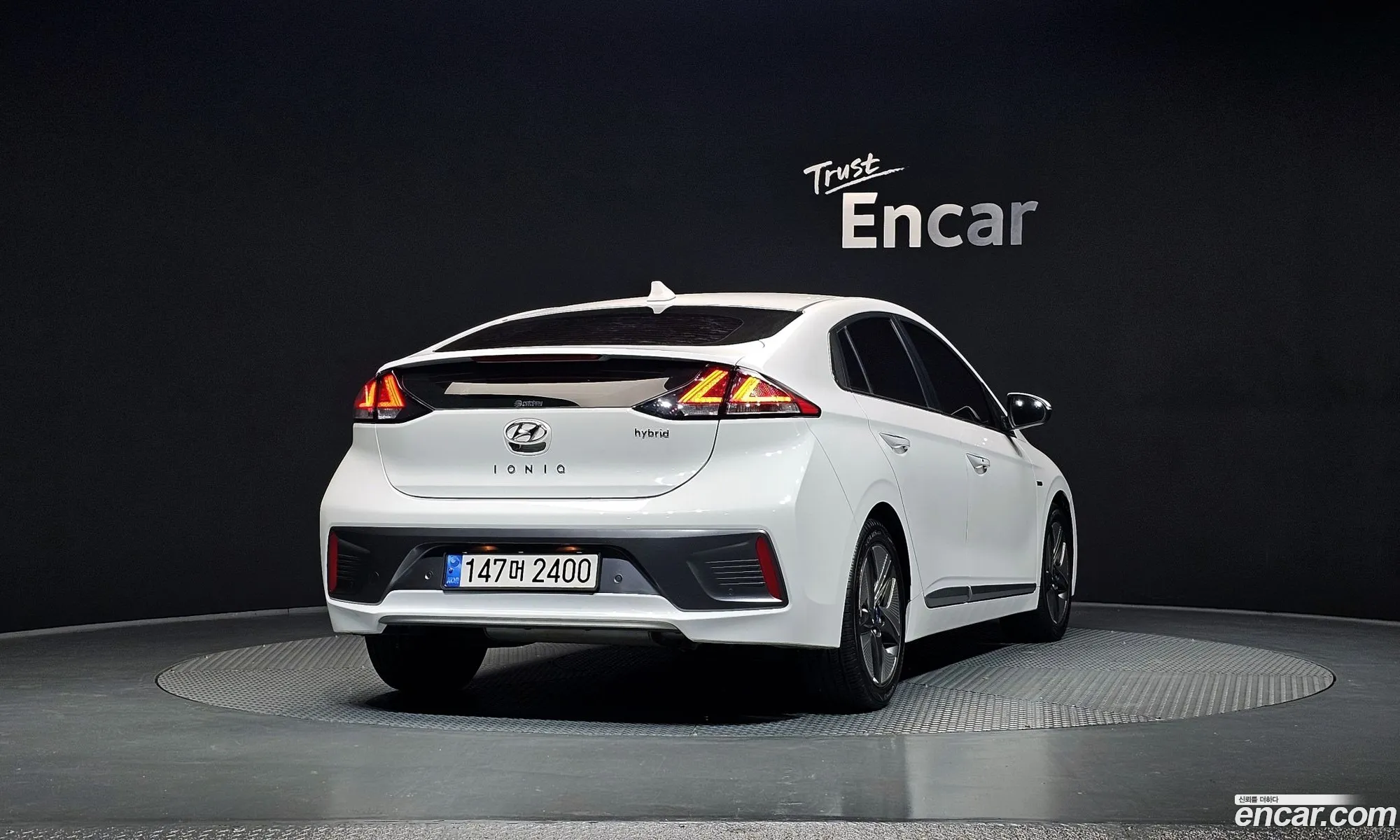 Hyundai Ioniq Hybrid 2020 — 19