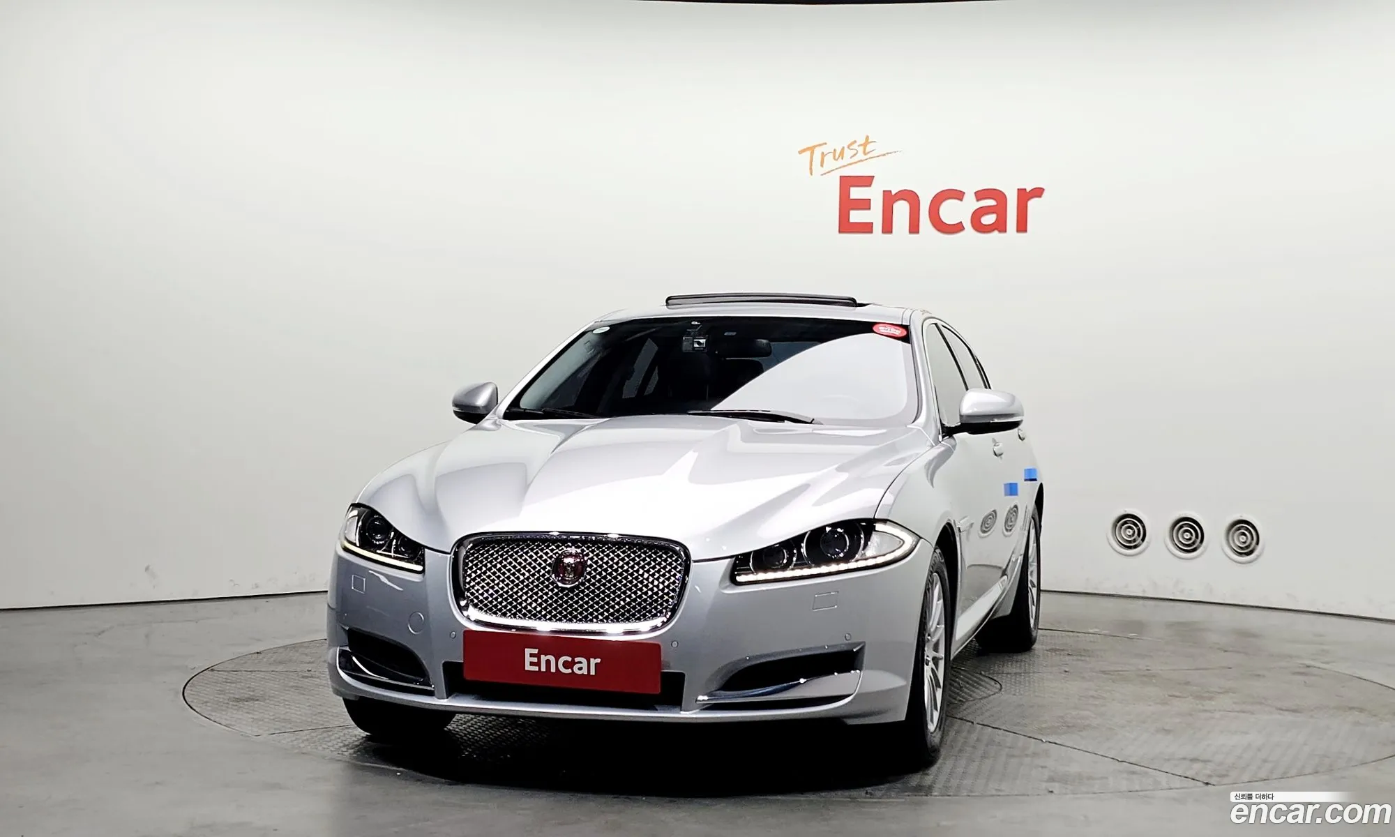 Jaguar XF 2015 SAJAA05S1FPU67957 — 18