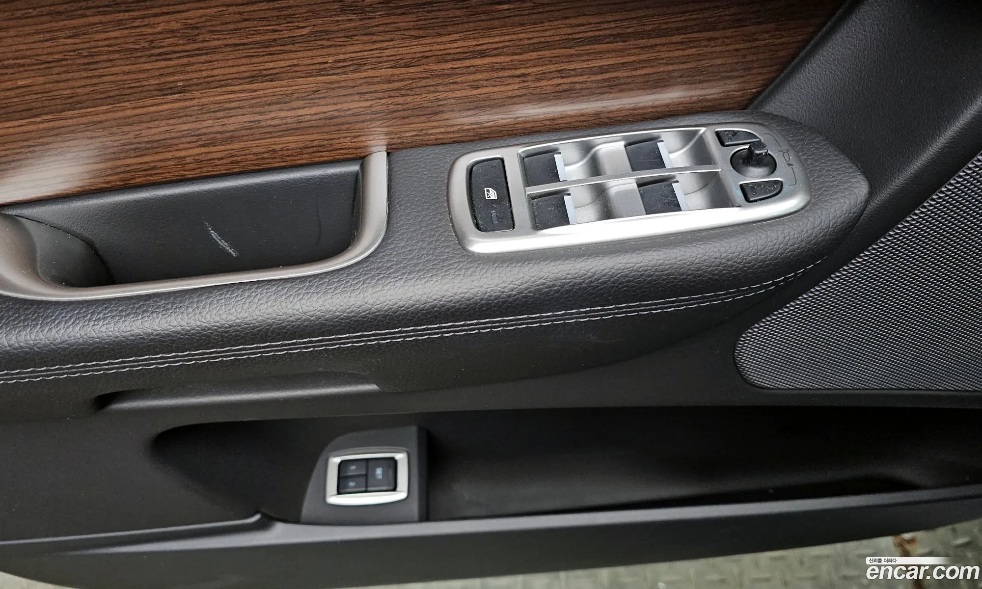 Jaguar XF 2015 SAJAA05S1FPU67957 — 4