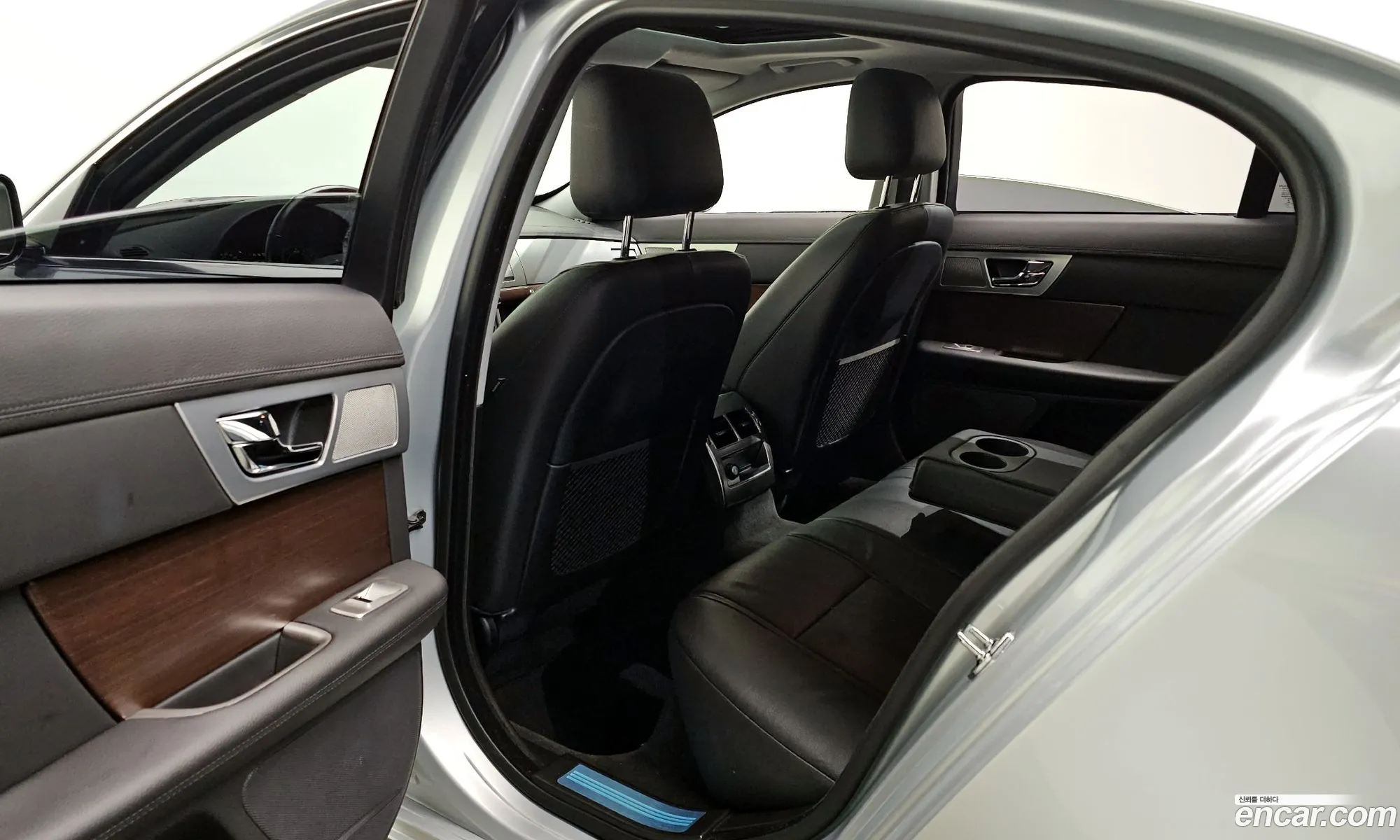 Jaguar XF 2015 SAJAA05S1FPU67957 — 13