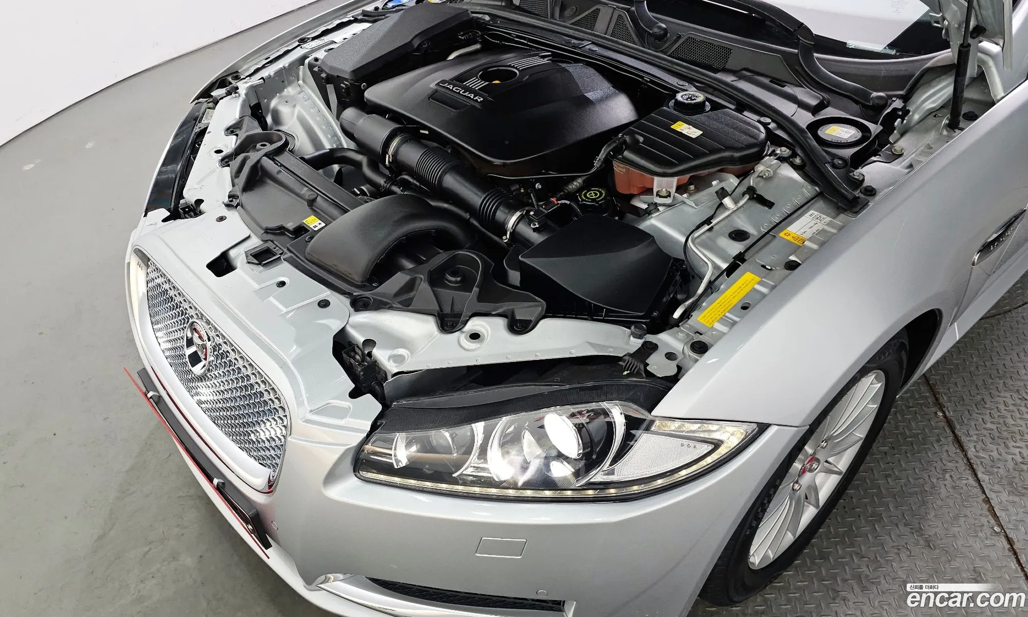 Jaguar XF 2015 SAJAA05S1FPU67957 — 15