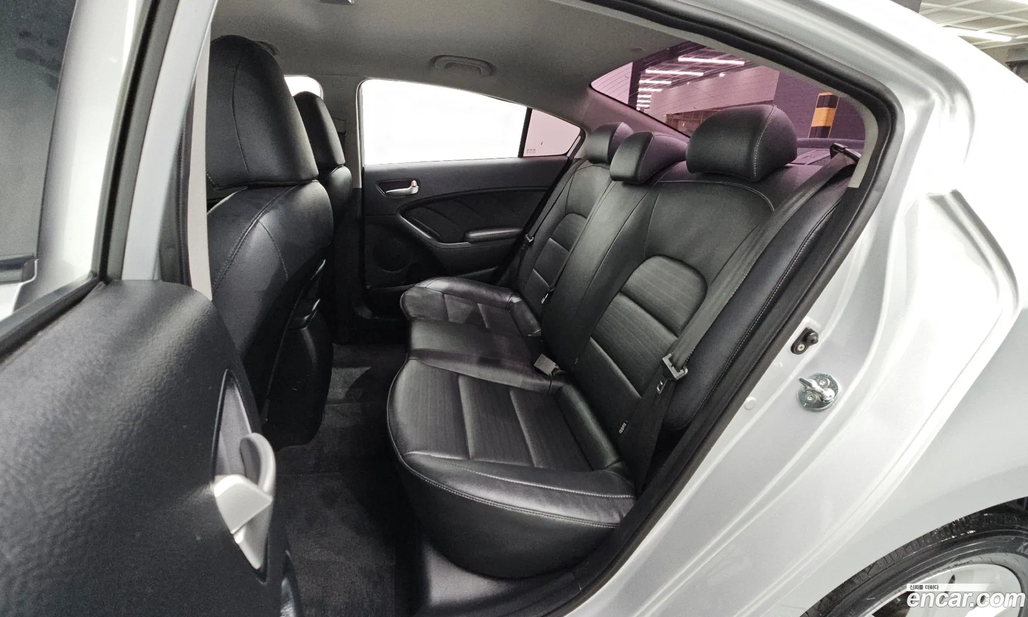 Kia K3 2017 — 15