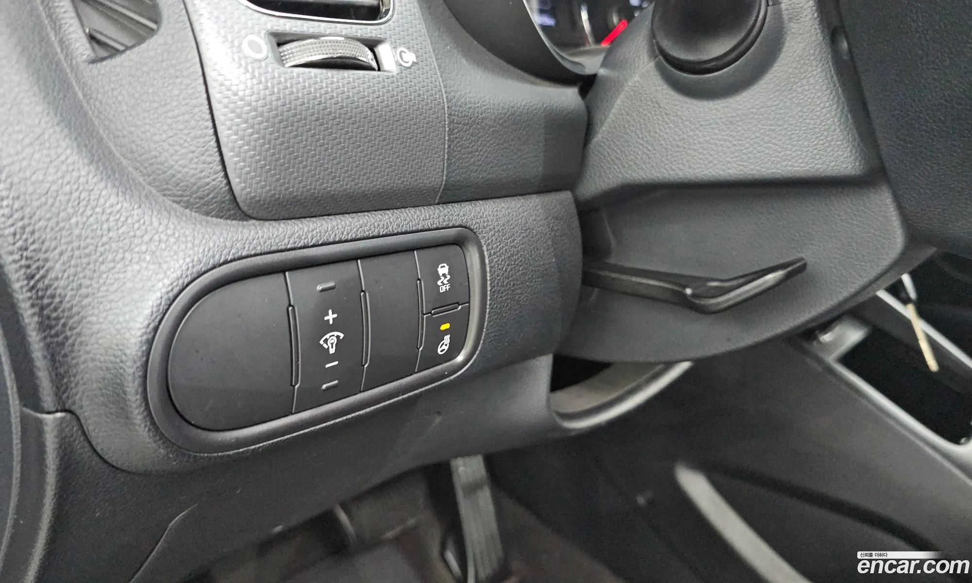 Kia K3 2017 — 17