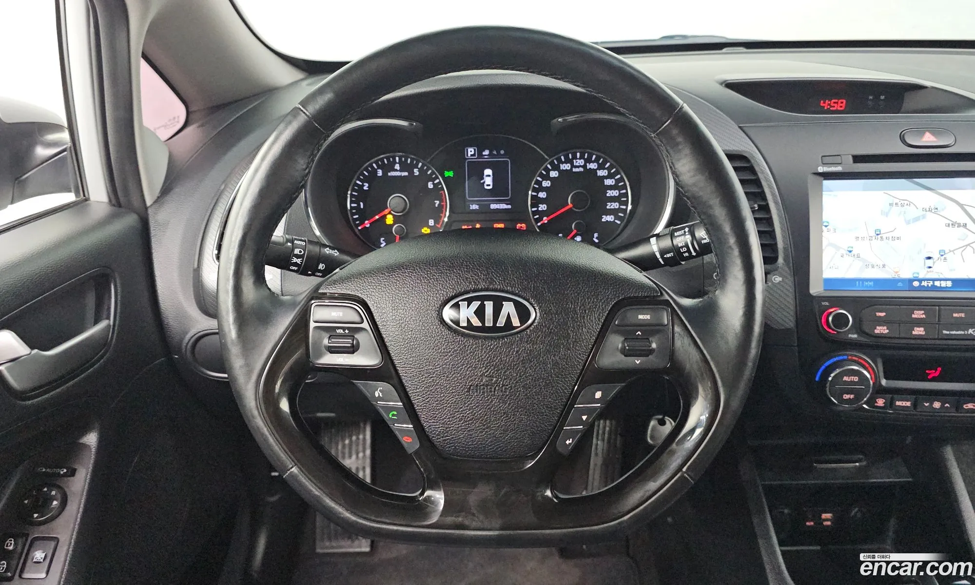 Kia K3 2017 — 20