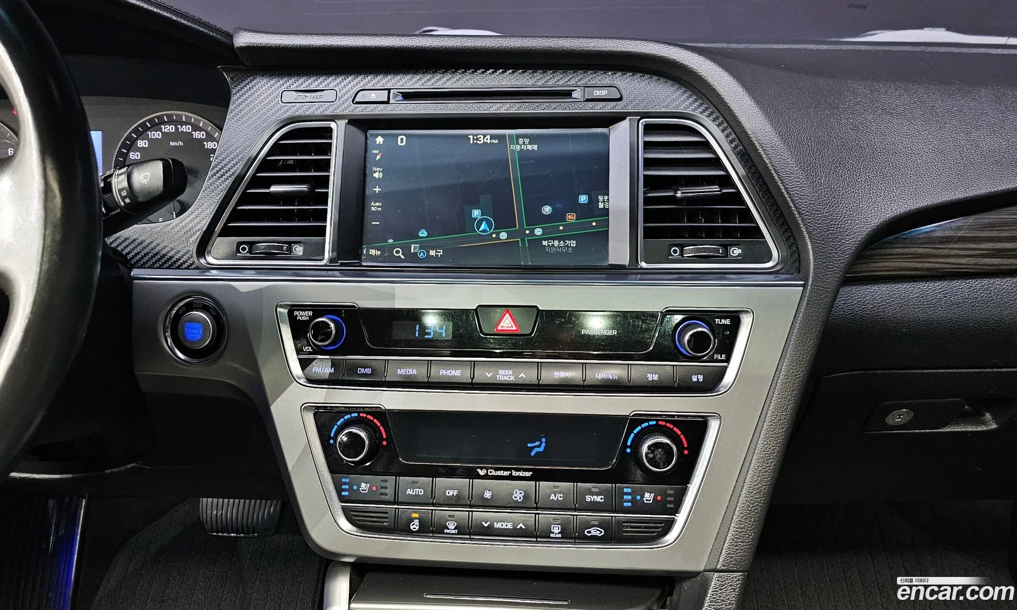 Hyundai LF Sonata 2014 — 14
