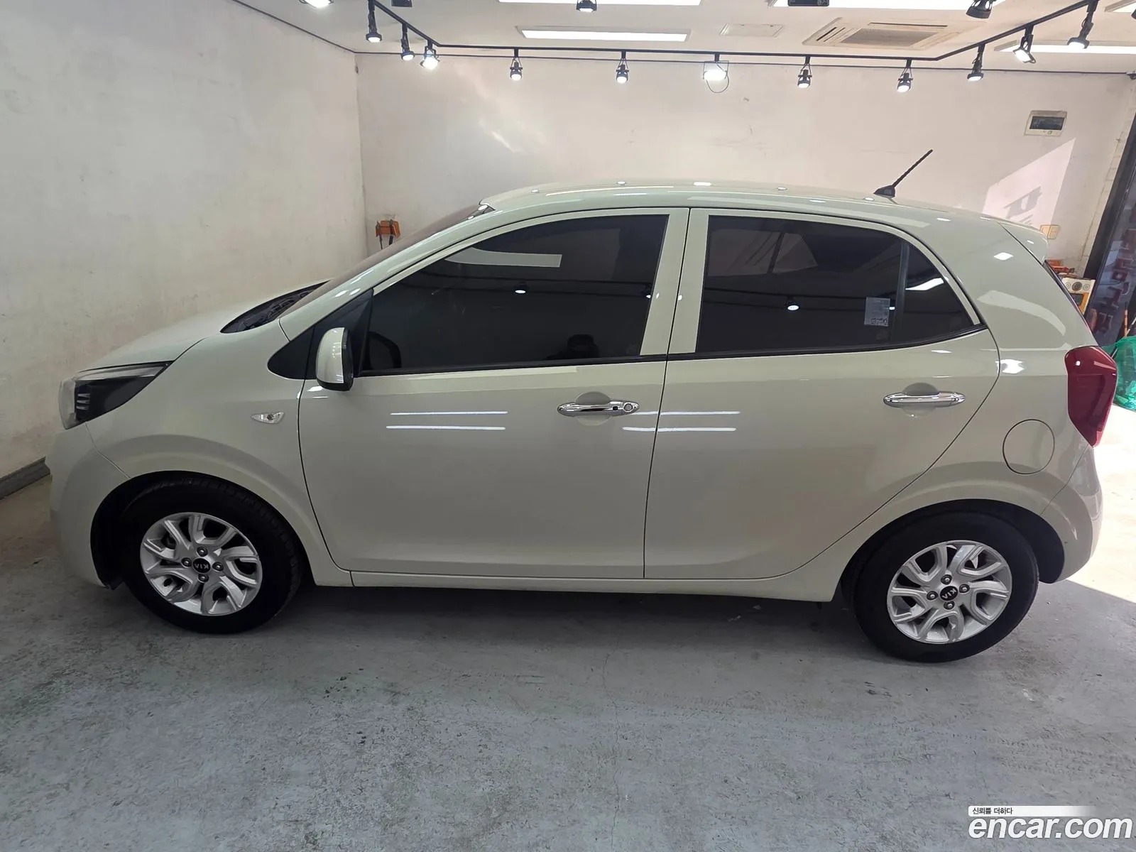 Kia Morning 2018 — 9