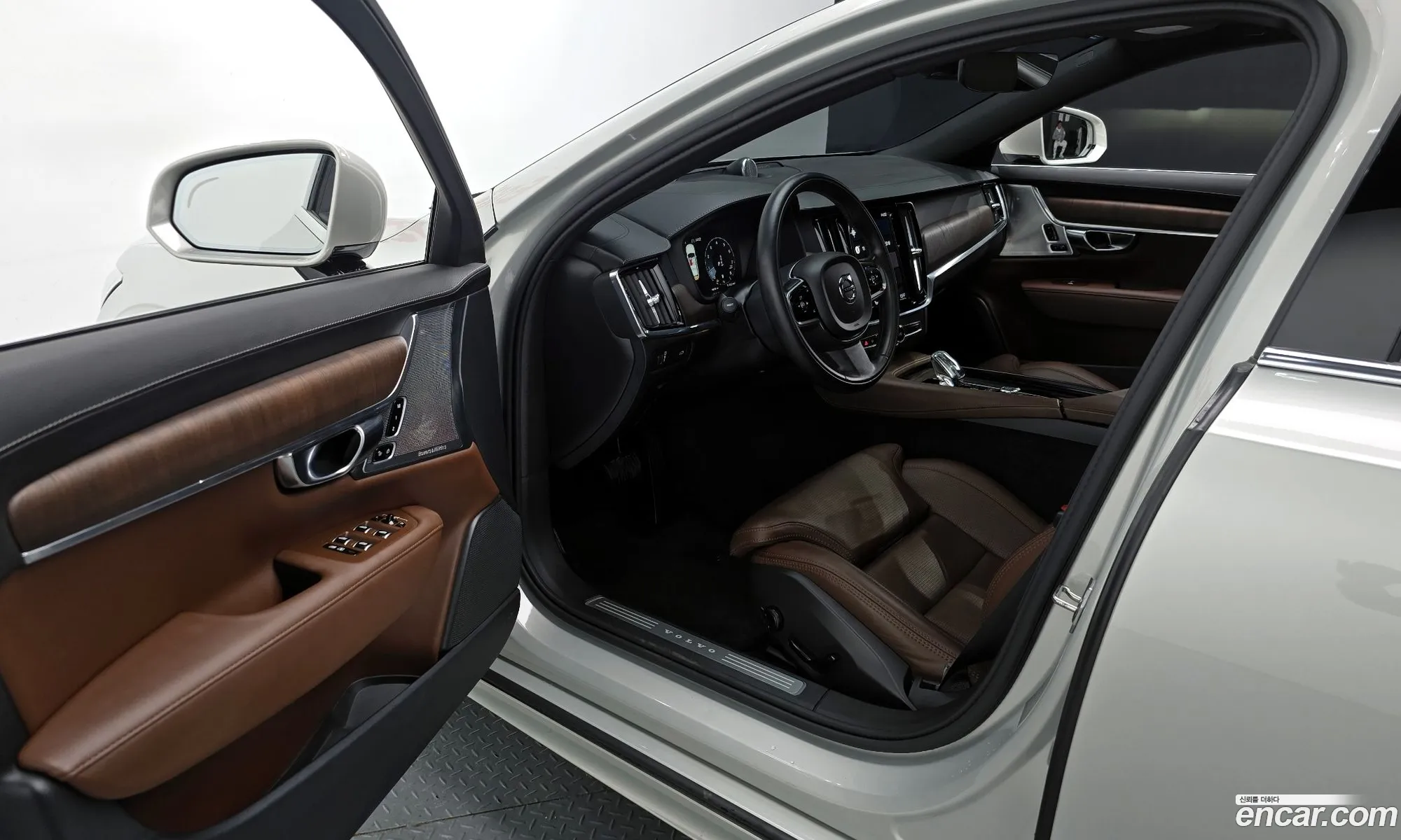 Volvo S90 2021 — 14