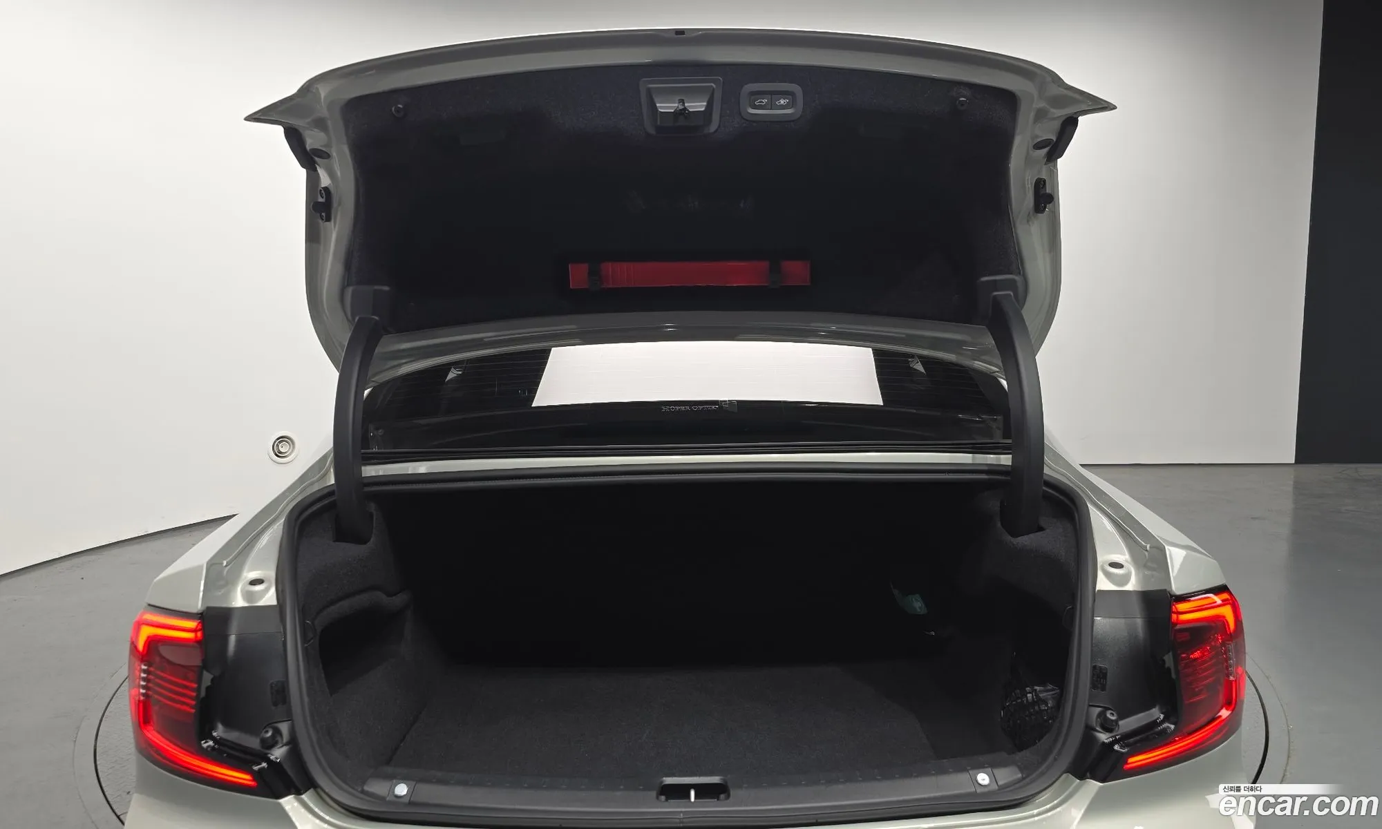Volvo S90 2021 — 12