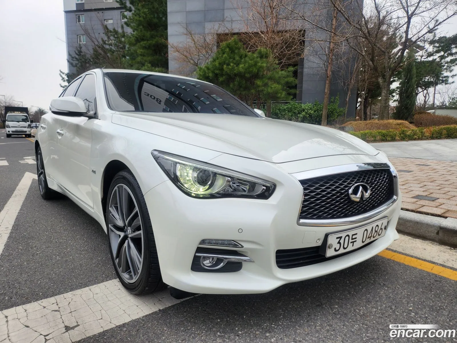 Infiniti Q50 2016 — 10