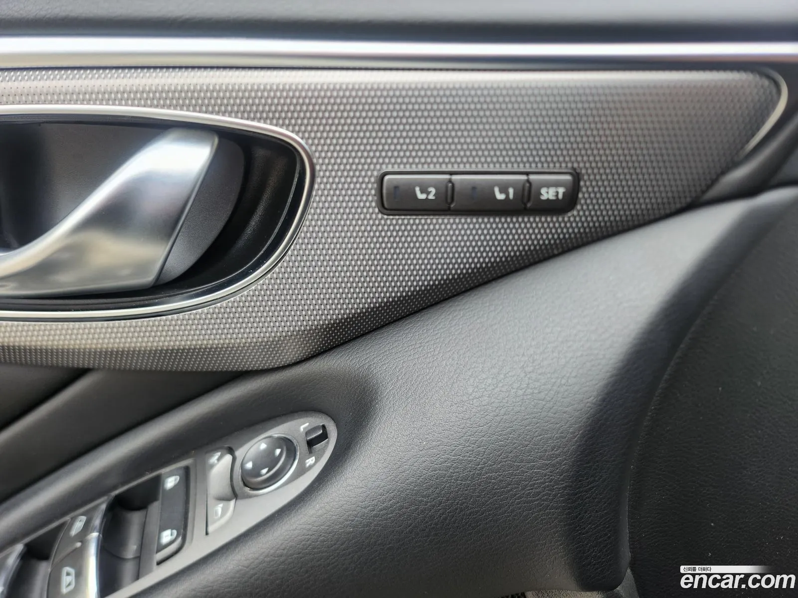 Infiniti Q50 2016 — 16