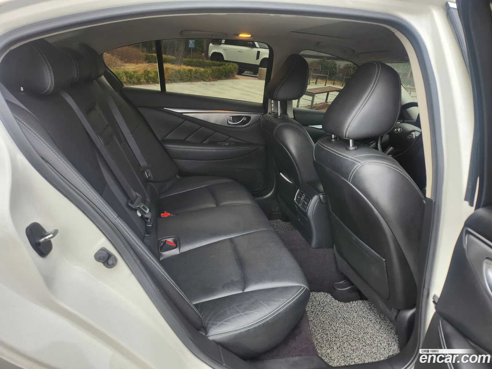 Infiniti Q50 2016 — 9