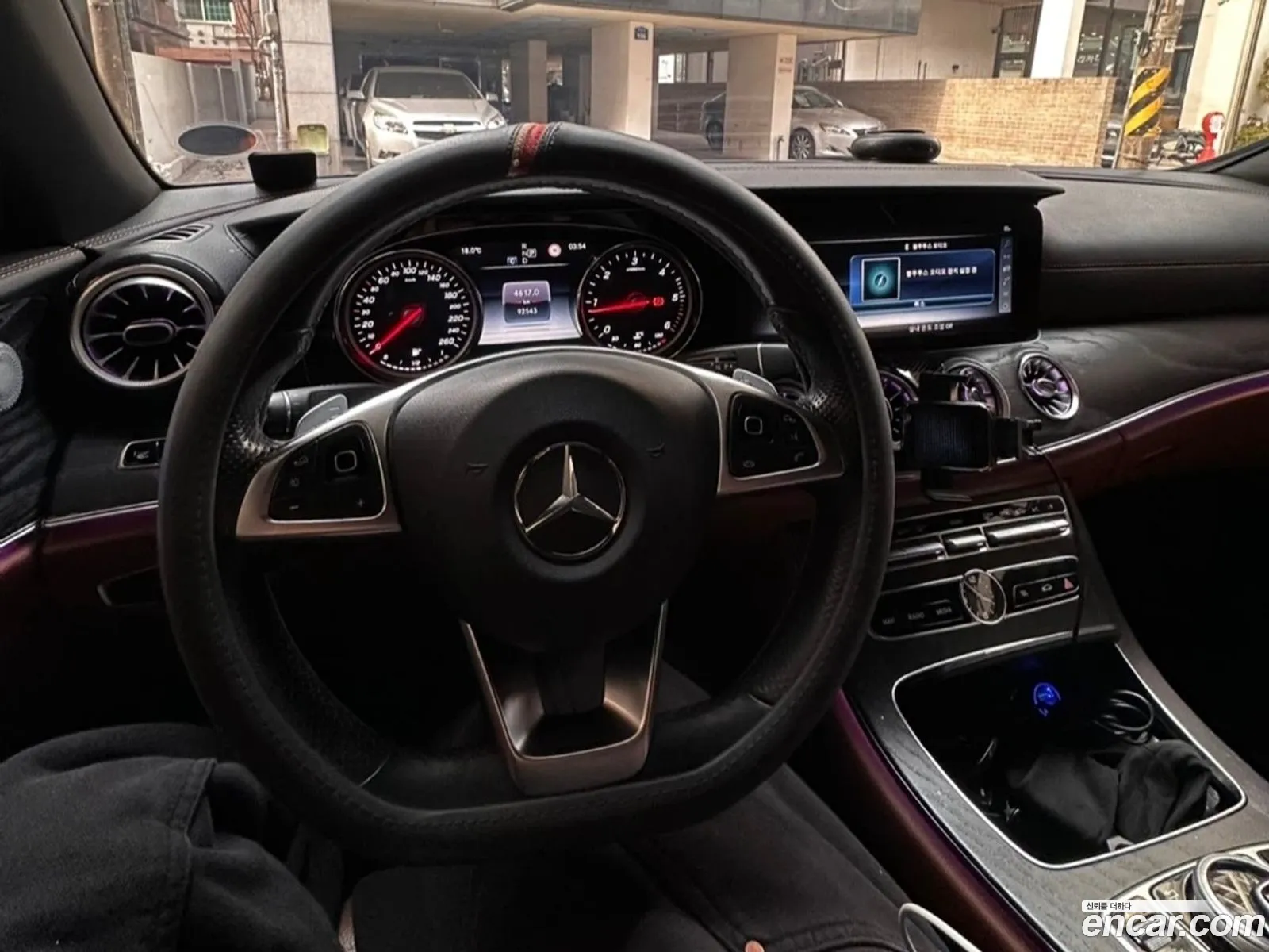 Mercedes-Benz E-Class W213 2018 — 12