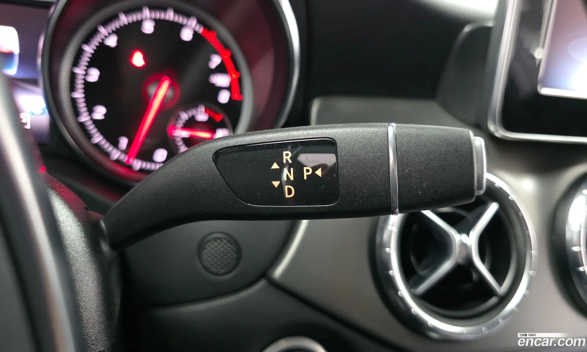 Mercedes-Benz CLA-Class C117 2018 — 16