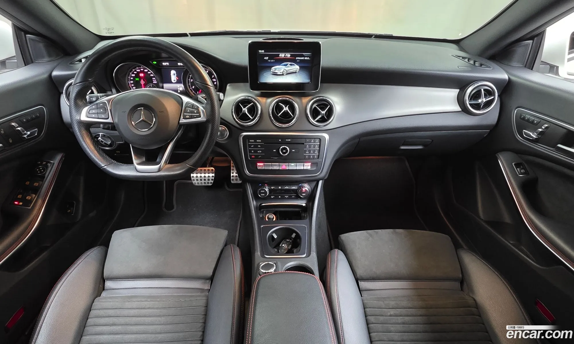 Mercedes-Benz CLA-Class C117 2018 — 13