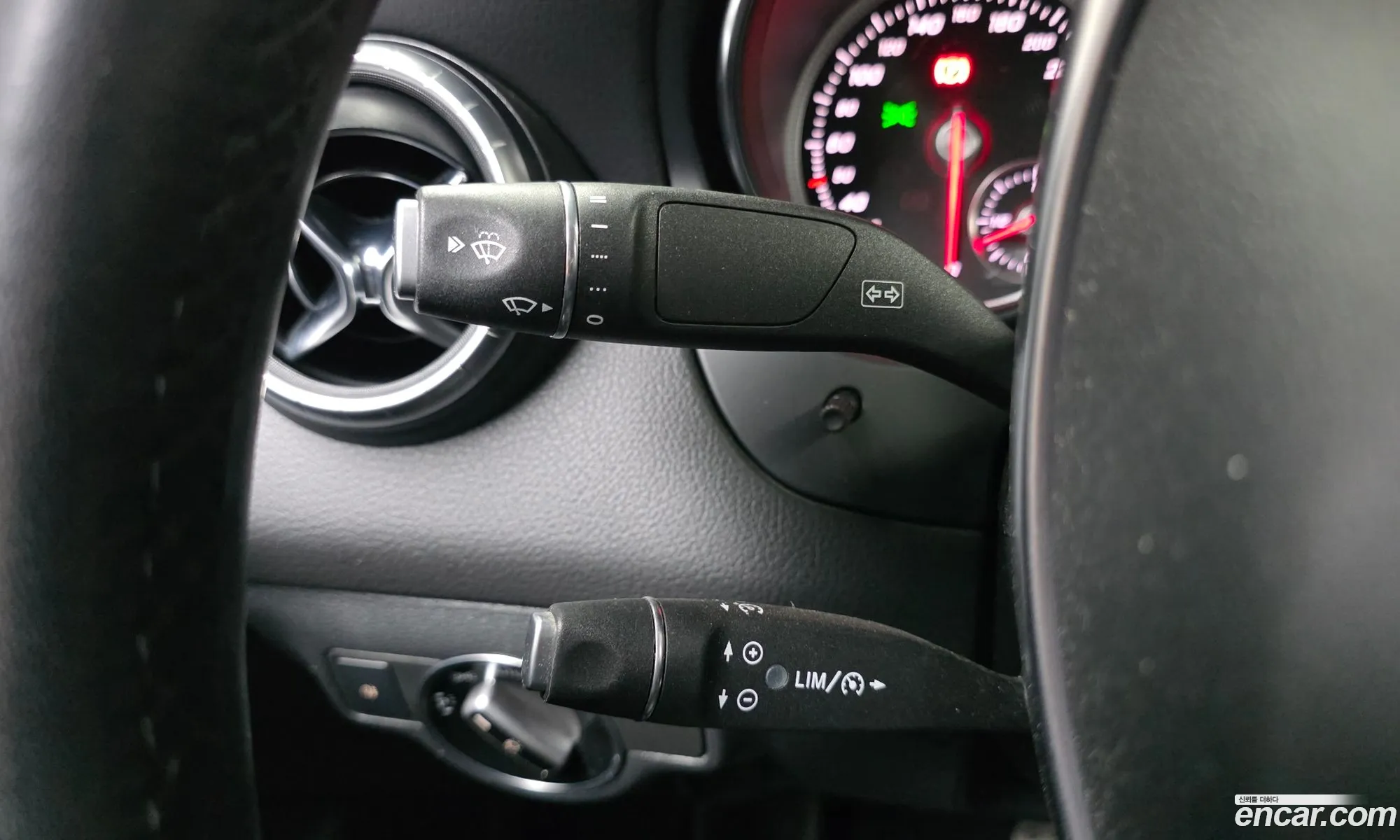 Mercedes-Benz CLA-Class C117 2018 — 11