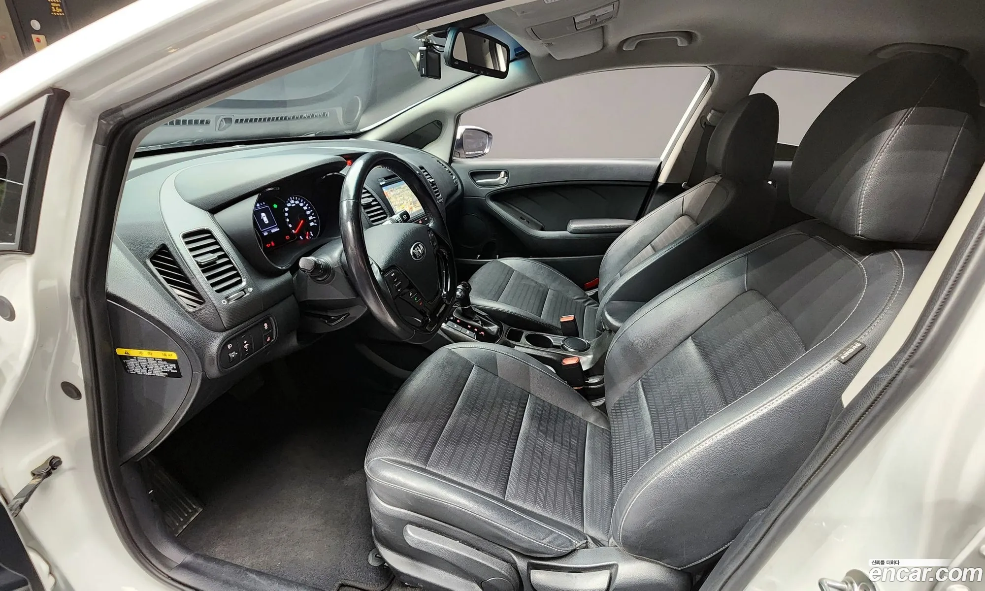 Kia K3 2017 — 8