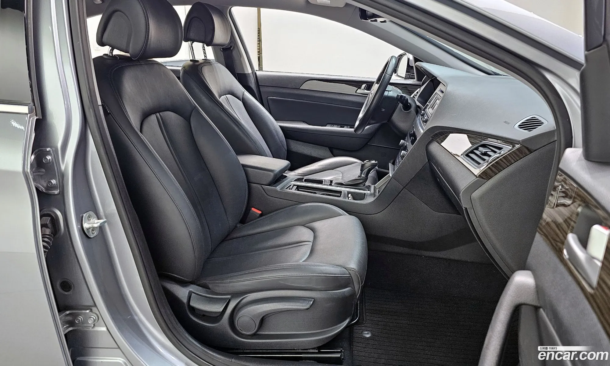 Hyundai LF Sonata 2014 — 6
