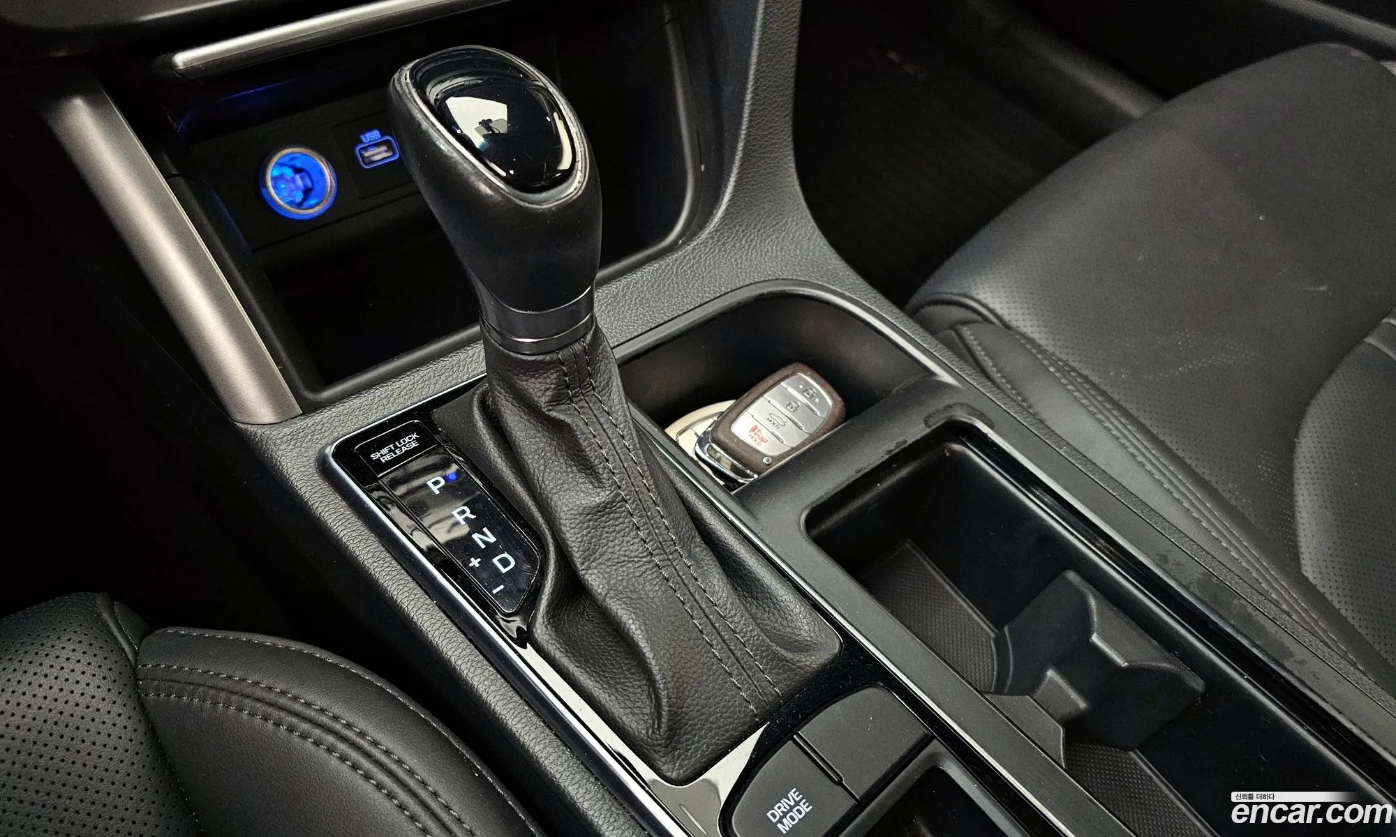 Hyundai LF Sonata 2014 — 12