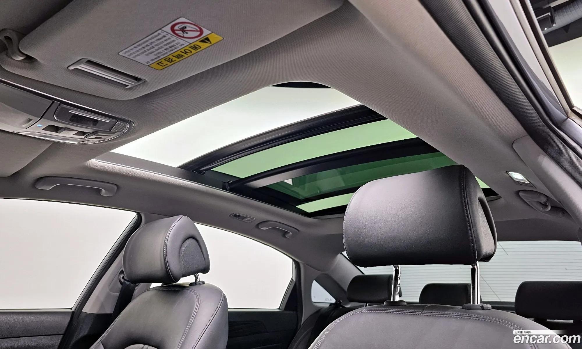 Hyundai LF Sonata 2014 — 16