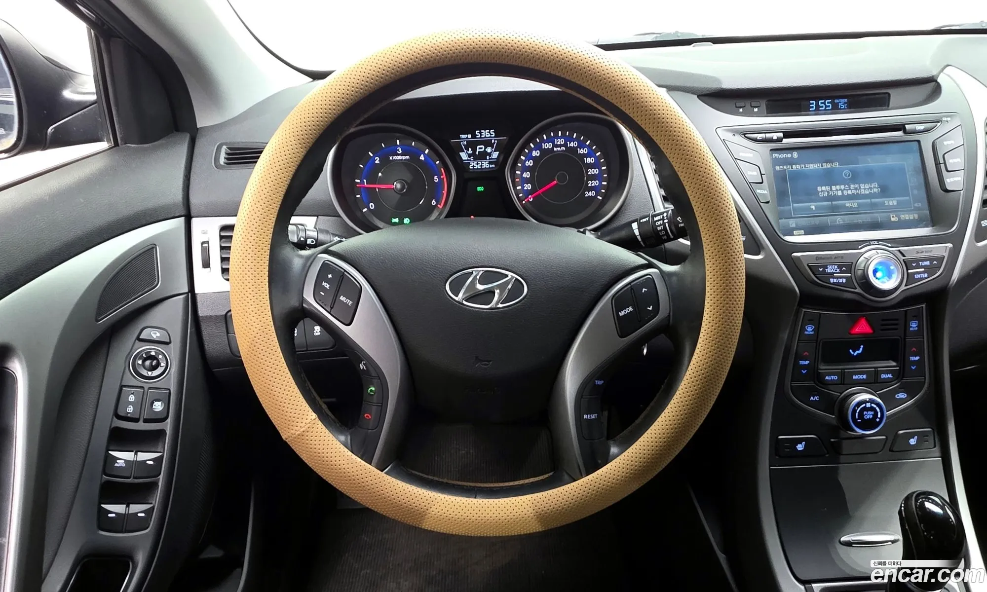 Hyundai Elantra 2014 — 11