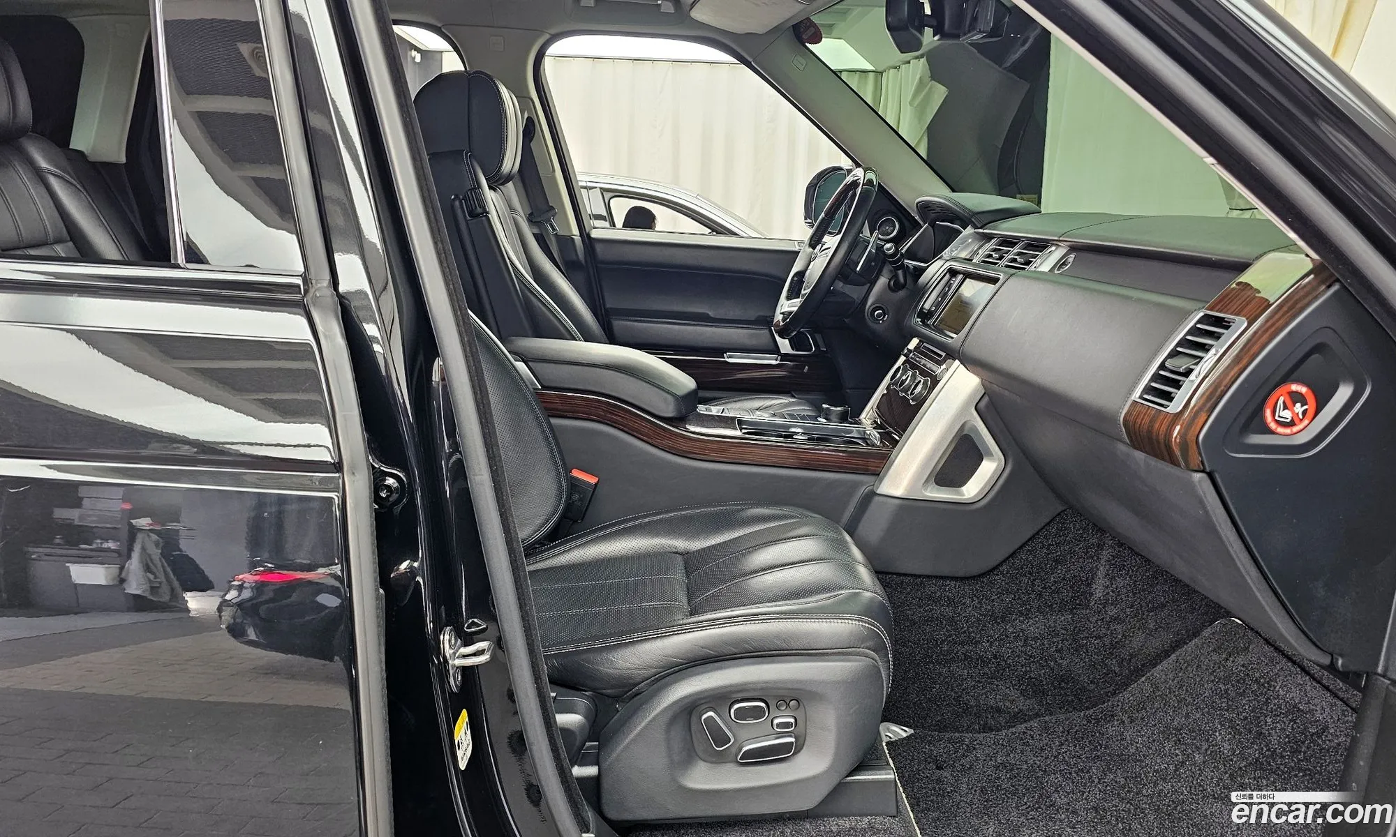 Land Rover Range Rover 2014 SALGA2EF9EA183784 — 18