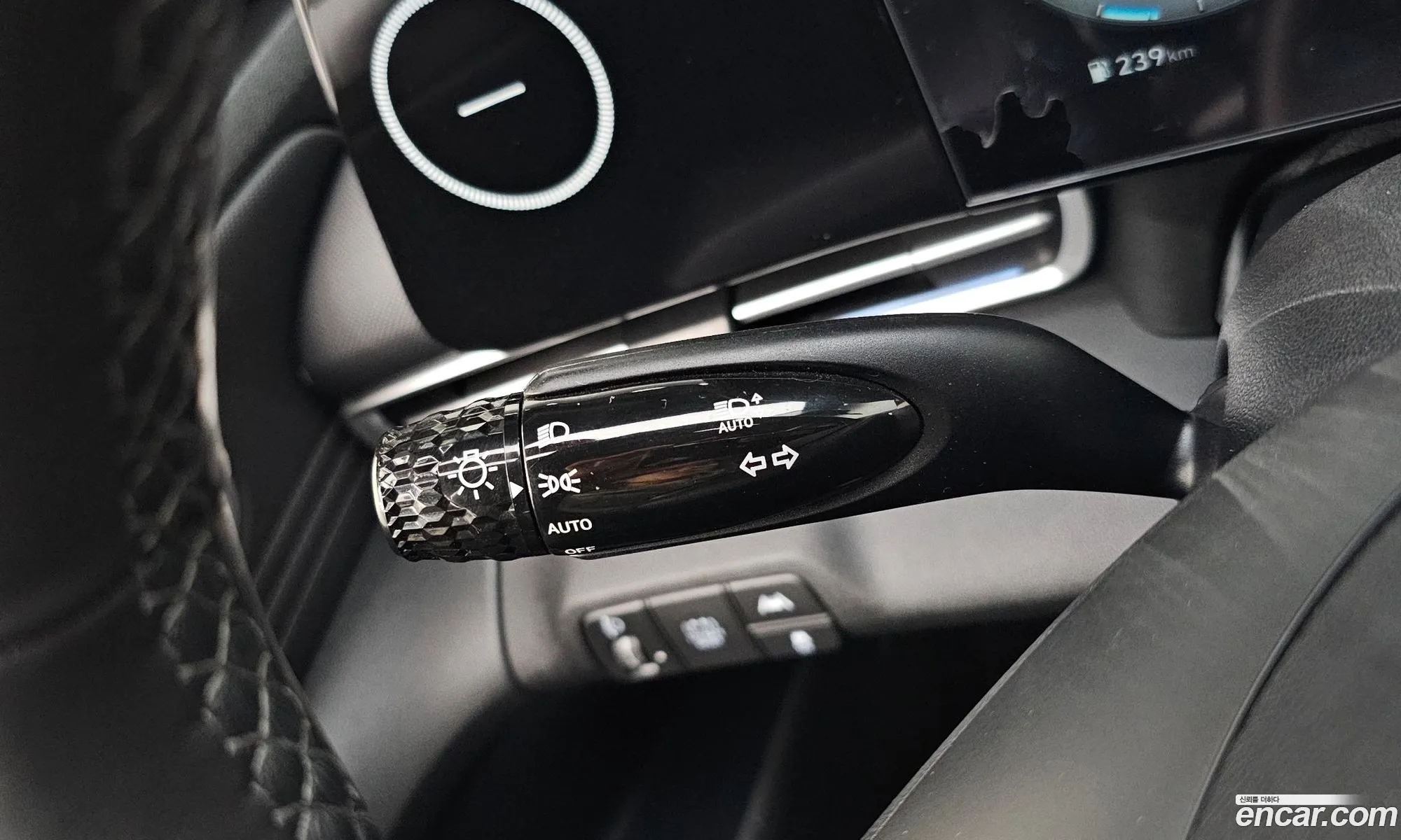 Hyundai Elantra Hybrid 2020 — 14