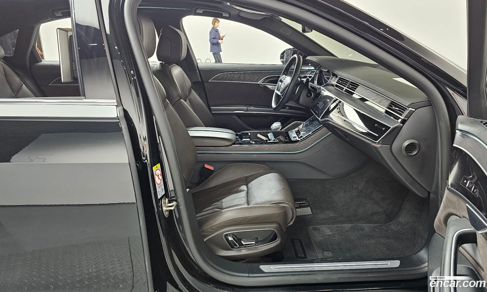 Audi A8 2023 — 20
