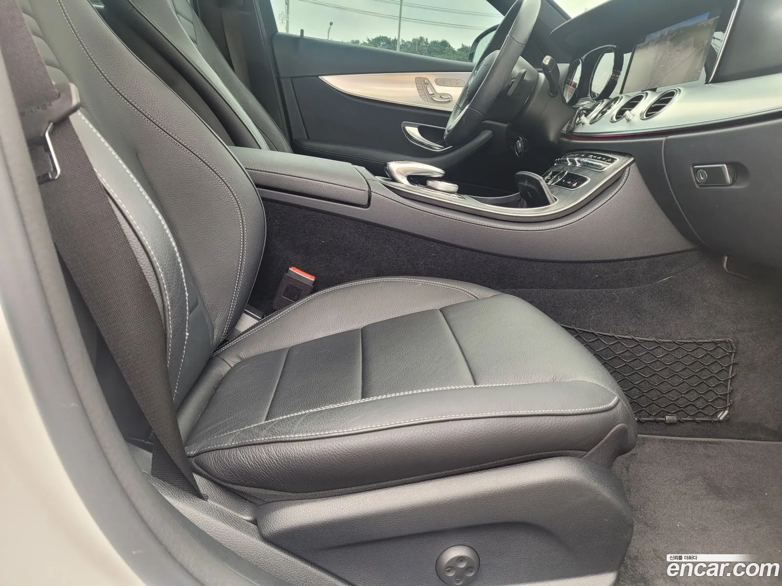 Mercedes-Benz E-Class W213 2020 — 13