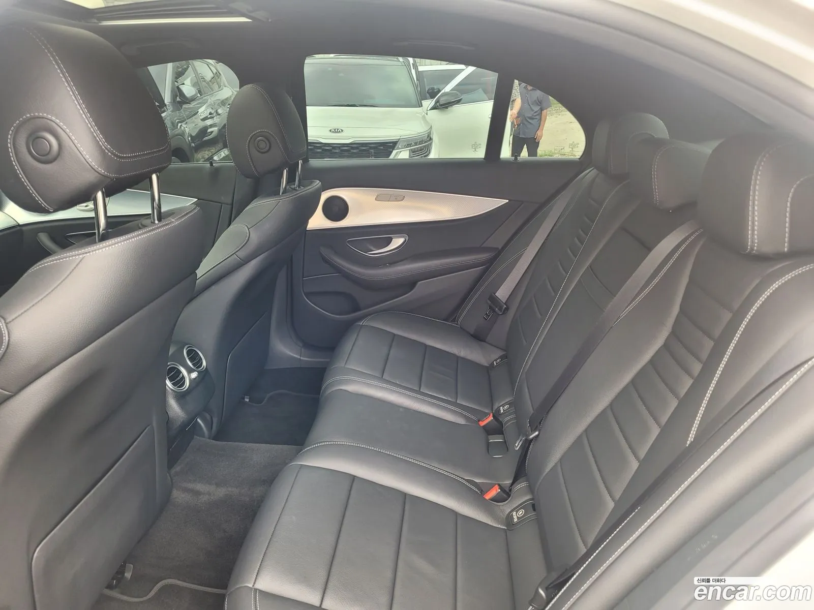 Mercedes-Benz E-Class W213 2020 — 11