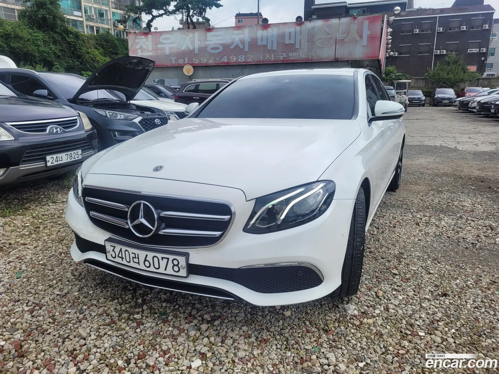 Mercedes-Benz E-Class W213 2020 — 15
