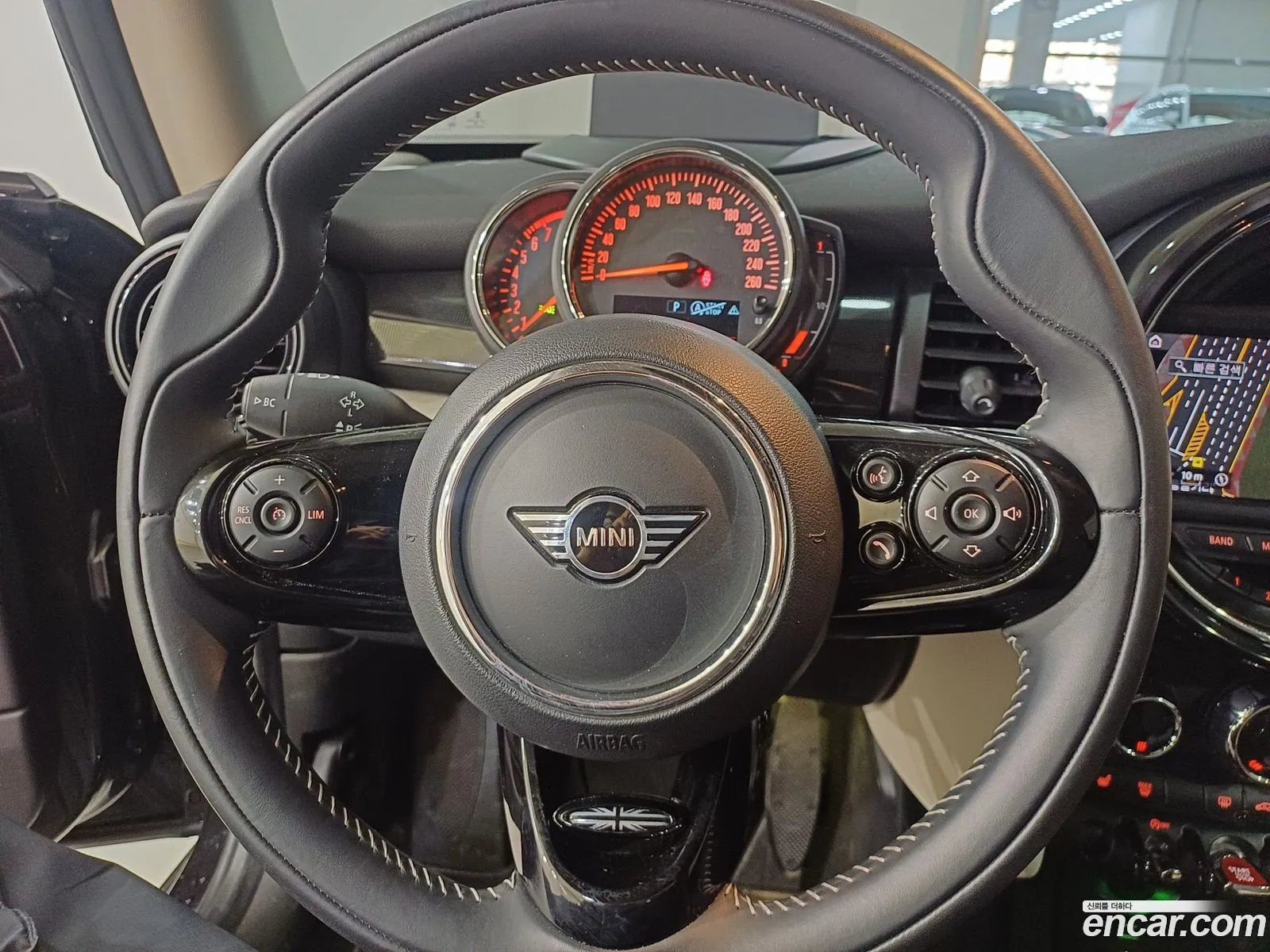 Mini Cooper S 2020 — 17