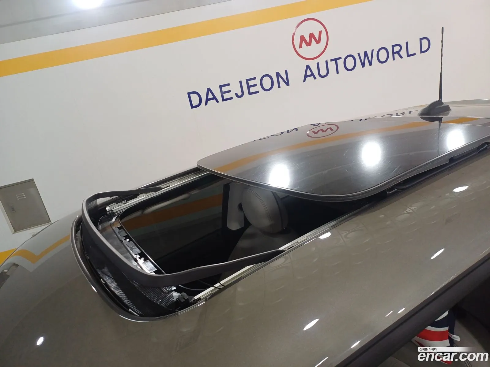 Mini Cooper S 2020 — 18