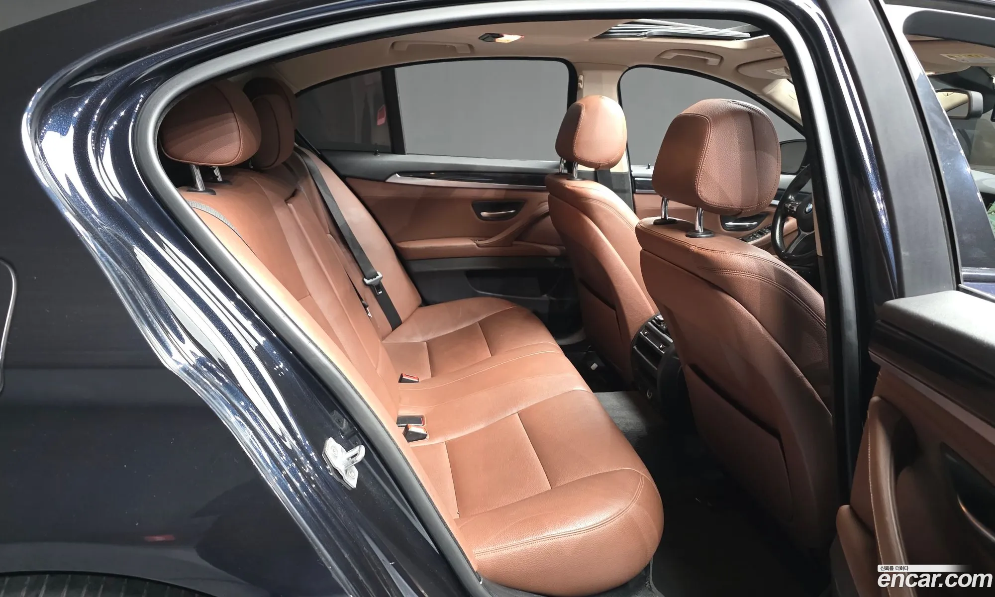 BMW 5 Series 2016 WBA5E5109GG203700 — 18