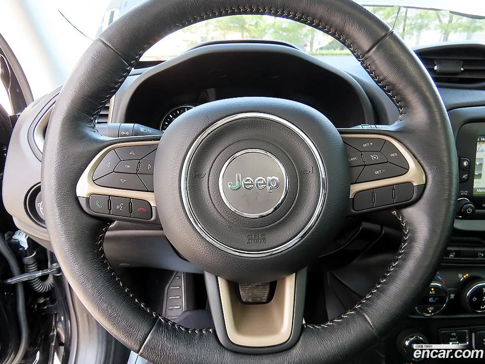 Jeep Renegade 2017 — 11