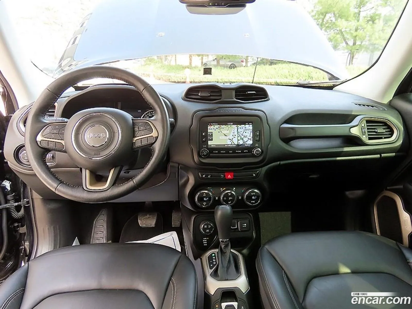 Jeep Renegade 2017 — 10