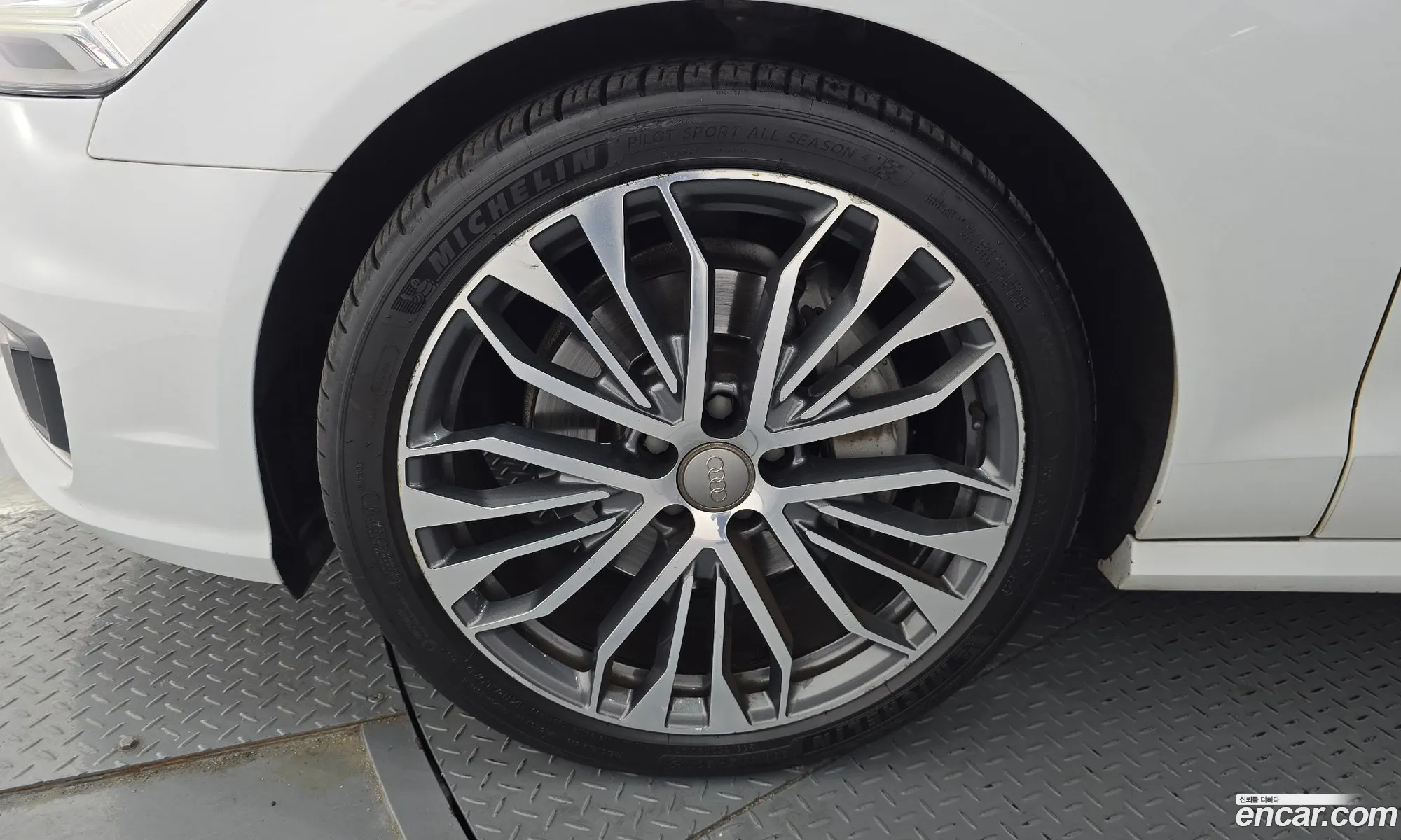 Audi A6 2016 WAUZZZ4G4GN022585 — 17