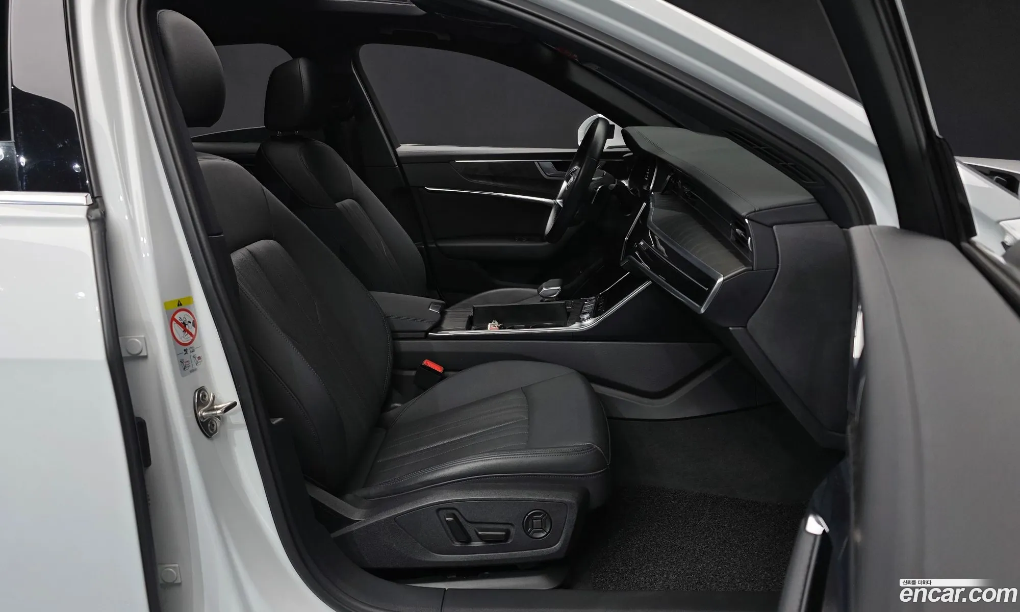 Audi A6 2022 — 6