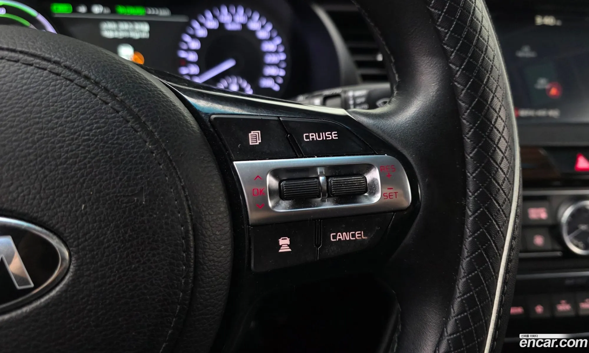 Kia K7 Hybrid 2019 — 9